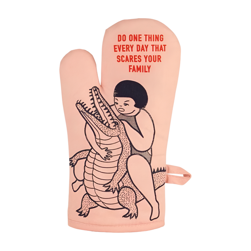 Blue Q Oven Mitt - Scares Your Family